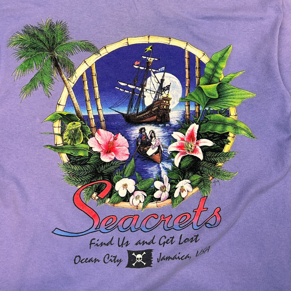 Vintage Seacrets T-Shirt Made in USA - Ex Materia