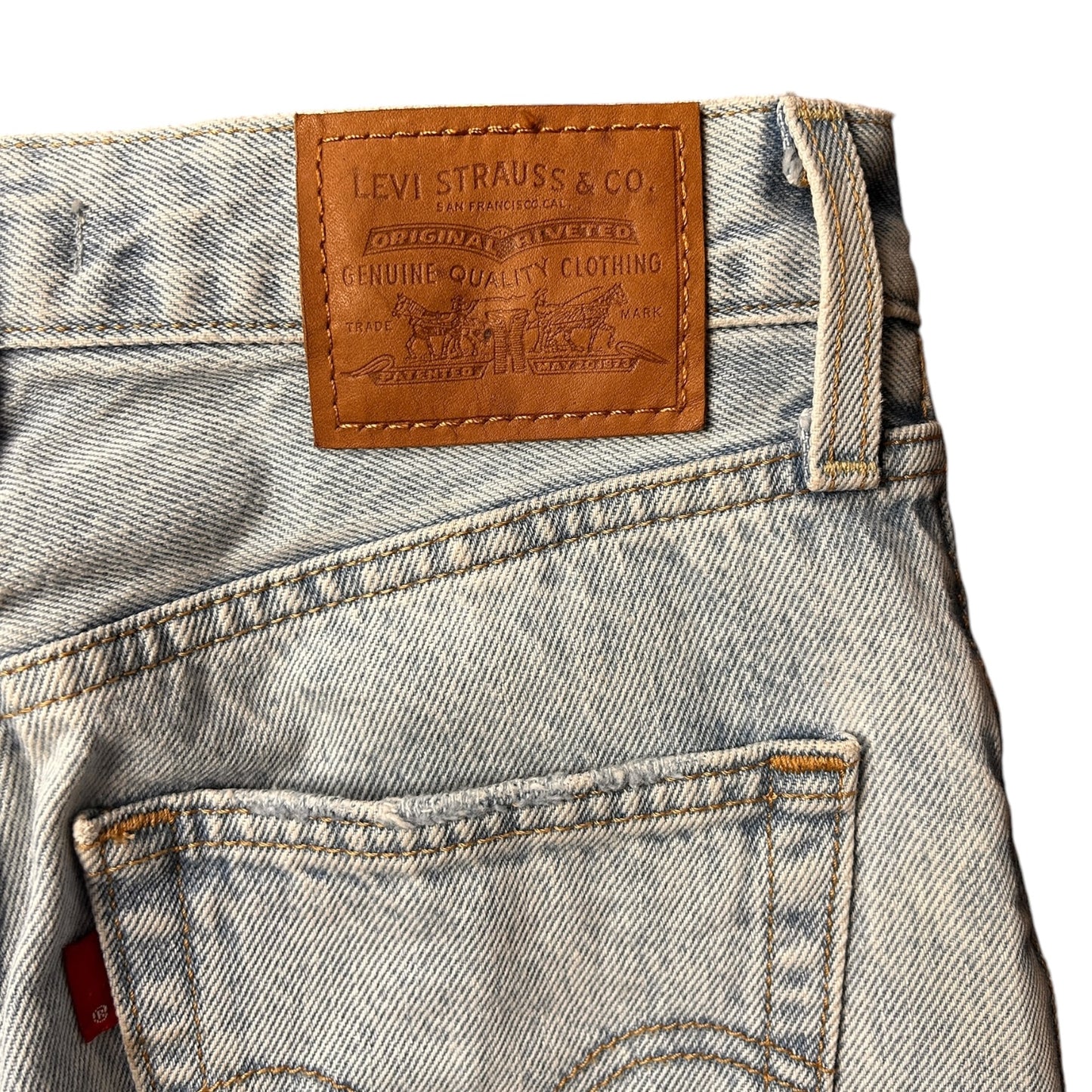 Levi’s Ribcage Straight Ankle Jeans W24L27 - Ex Materia