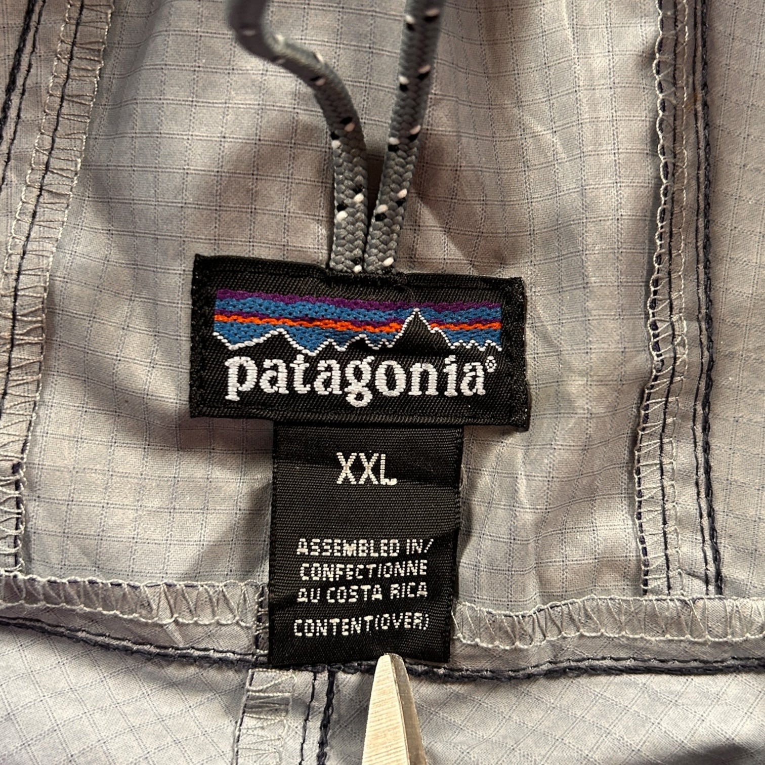 Vintage Patagonia Windbreaker - Ex Materia